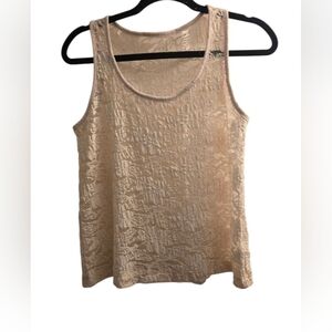 Forever 21 Ivory floral lace tank top. Size small